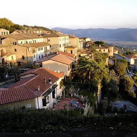 Toscana La Mucchia 컨트리하우스 *